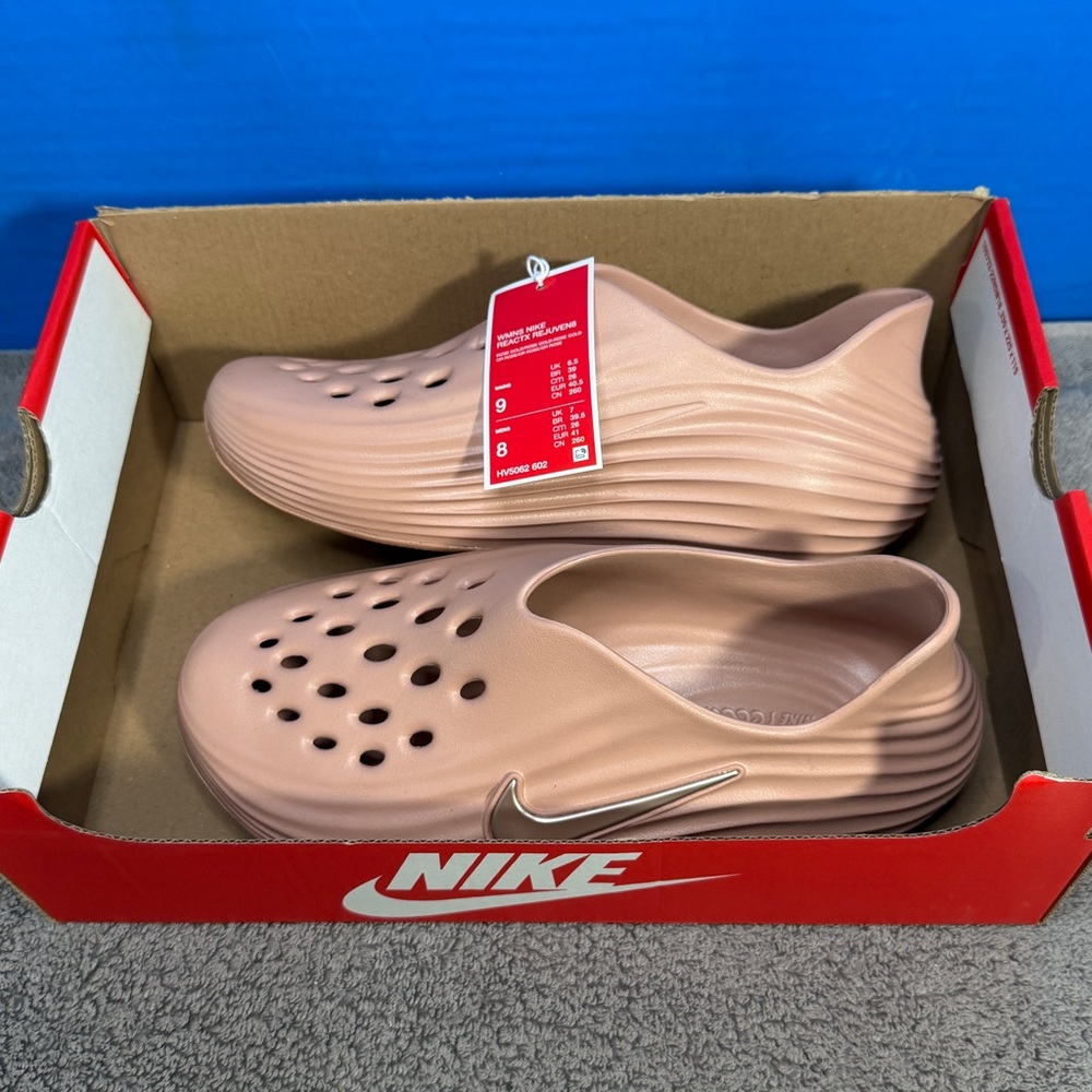 Nike ReactX w Rejuven8
Rose gold
Brand new - Picture 2 of 4